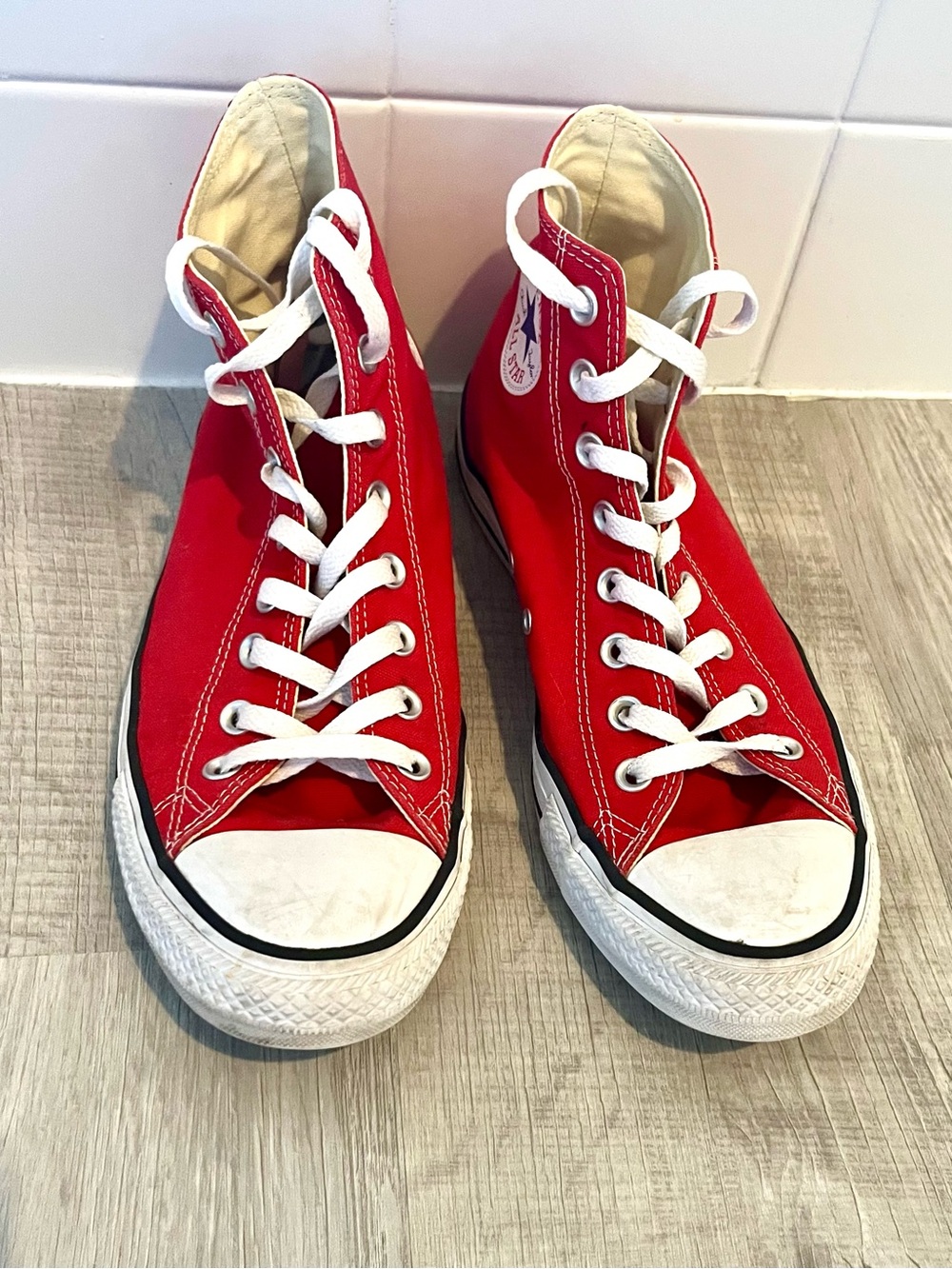 Converse Chuck Taylor Red High-Top Canvas Sneakers 10.5 Woman/8 Men
